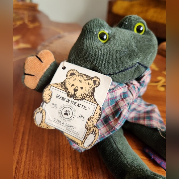 Boyd bears and friends - Ezra R. Rabbit - Picture 1 of 8